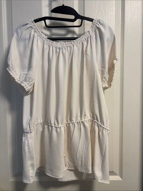 Ann Taylor Cream Off-Shoulder Peasant Tunic